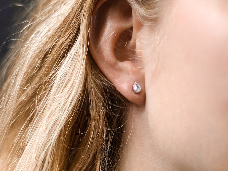 luna stud earrings