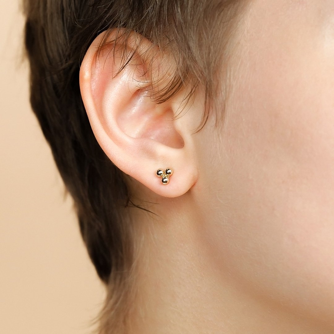 Tiny Gold heart stud earrings 9ct - Folksy